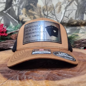 Gorra Richardson-Caramelo/Negro-Cartas