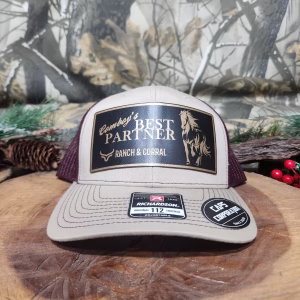 Gorra Richardson – Crema/rojo vino - Ranch Corral