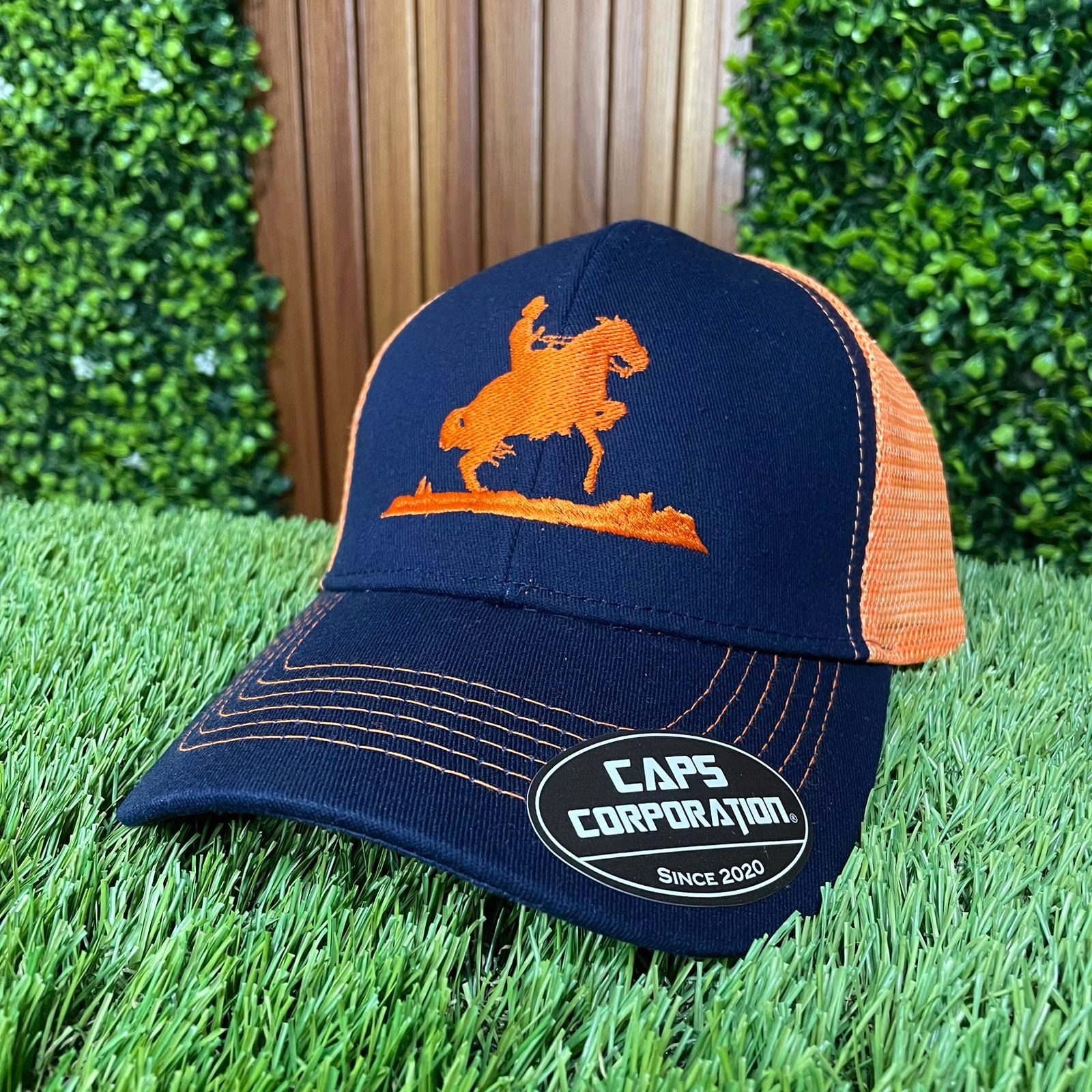 GORRA VALUCAP NAVY/ORANGE – HORSE/CAWBOY