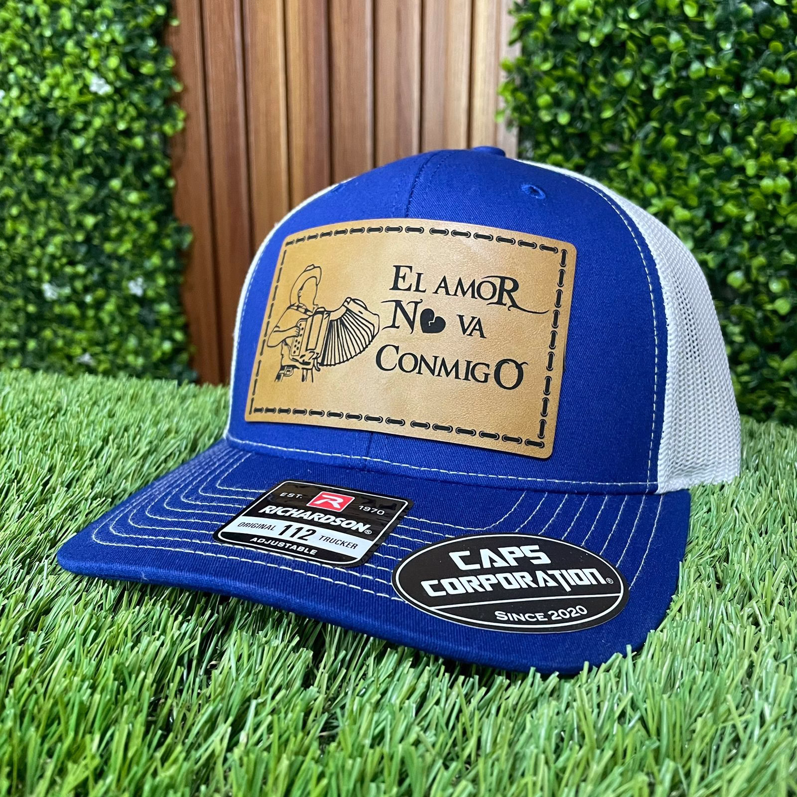 GORRA RICHARDSON ROYAL/ WHITE-EL AMOR NO VA CONMIGO